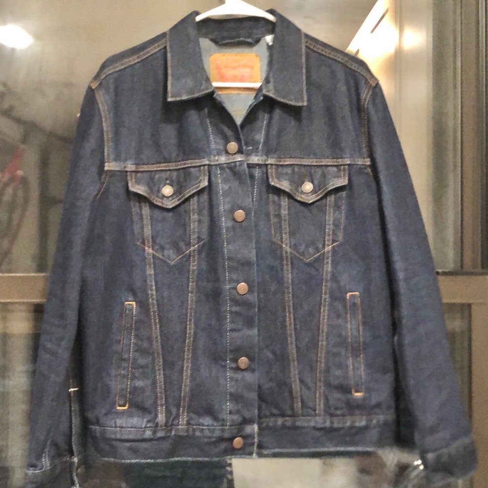 Levi’s Denim Jacket Dark Wash (Blue)